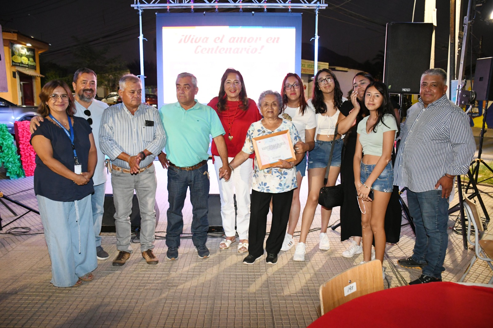 LOS ANDES: Con reconocimiento a vecinos, el Barrio Centenario celebró el Día del Amor