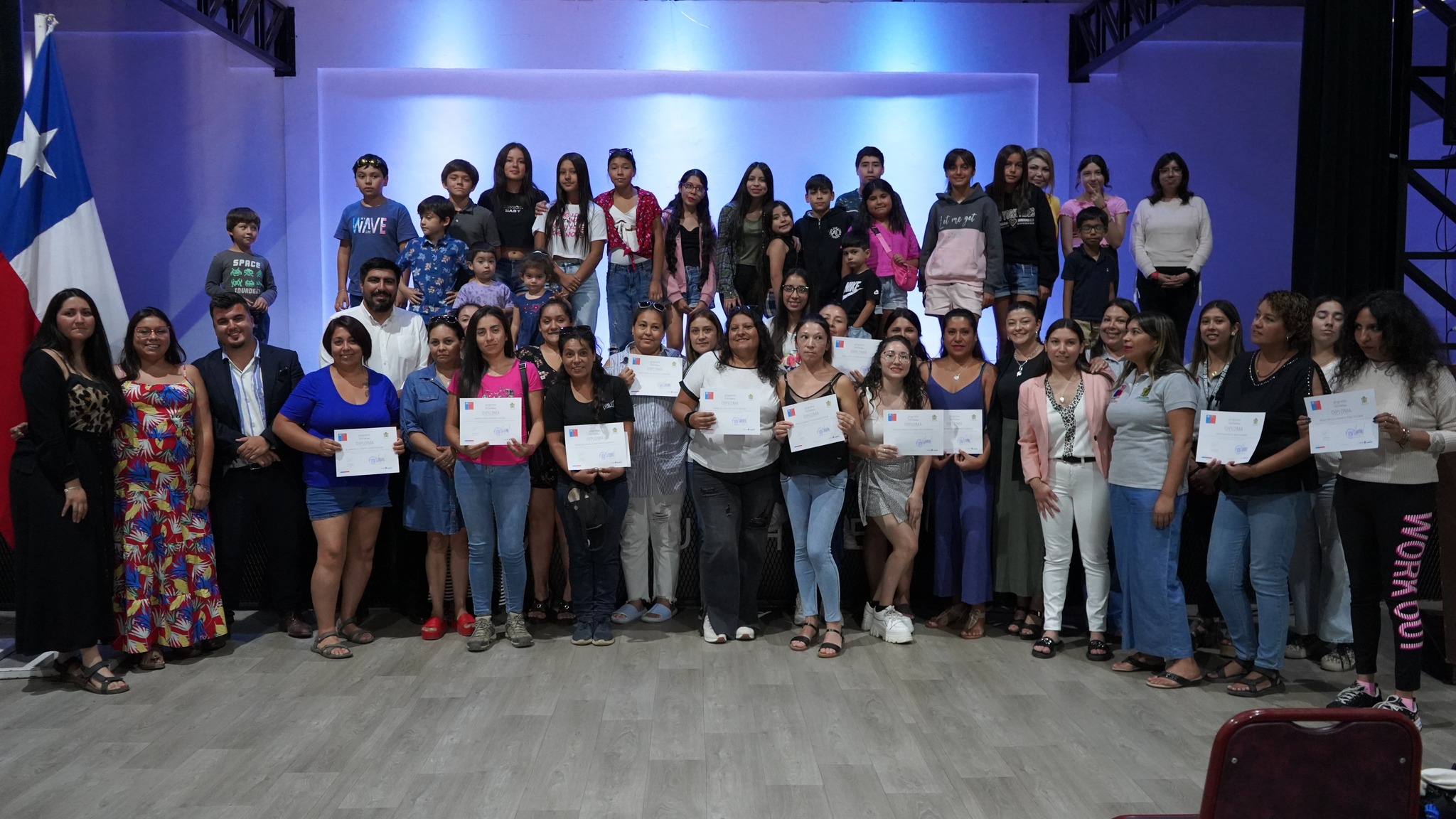 PANQUEHUE: Veinte usuarias de Panquehue del programa familias participaron de taller sobre cómo afrontar Bullying y Ciberbullying