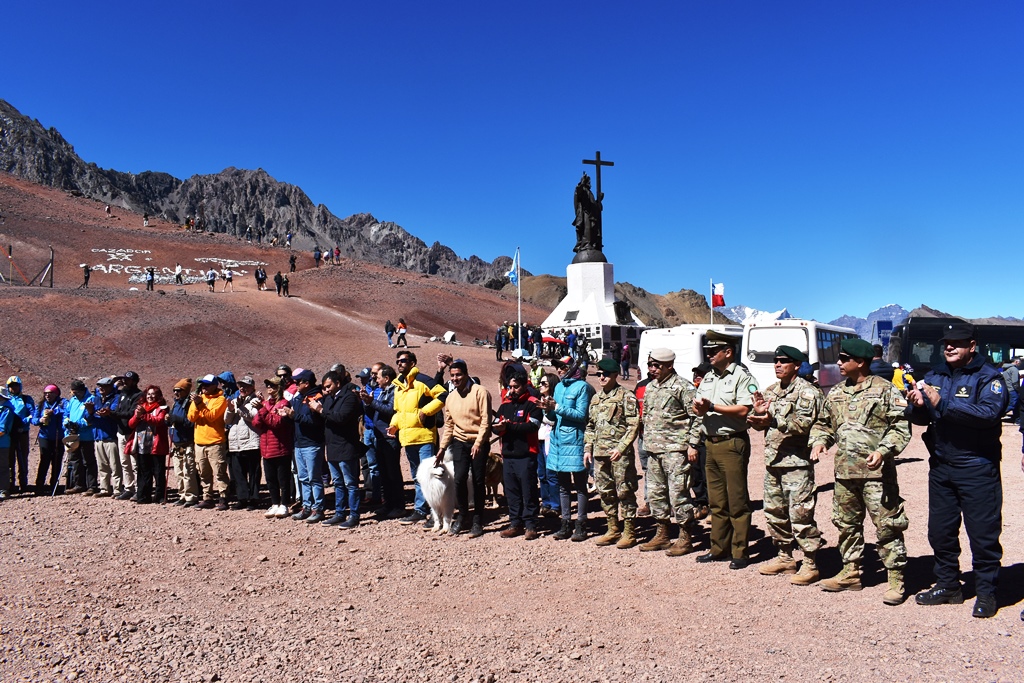 LOS ANDES: Se celebraron 120 años del monumento Cristo Redentor entre andinos y mendocinos