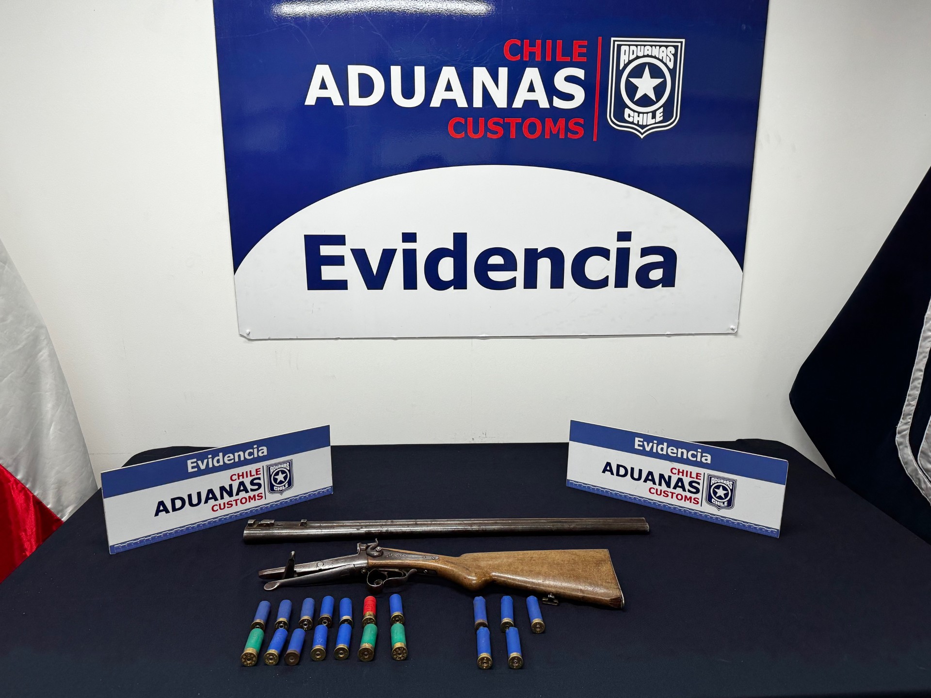 LOS ANDES: Equipos de fiscalización de Aduanas incautan escopeta y cartuchos en el paso fronterizo Los Libertadores
