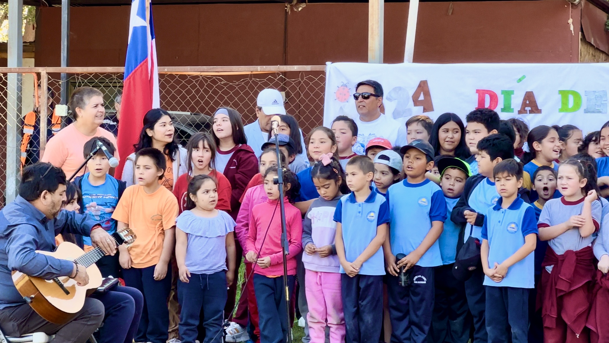 SAN ESTEBAN: Con divertidas actividades, escuelas de San Esteban celebraron el día de la Educación Rural y del Deporte