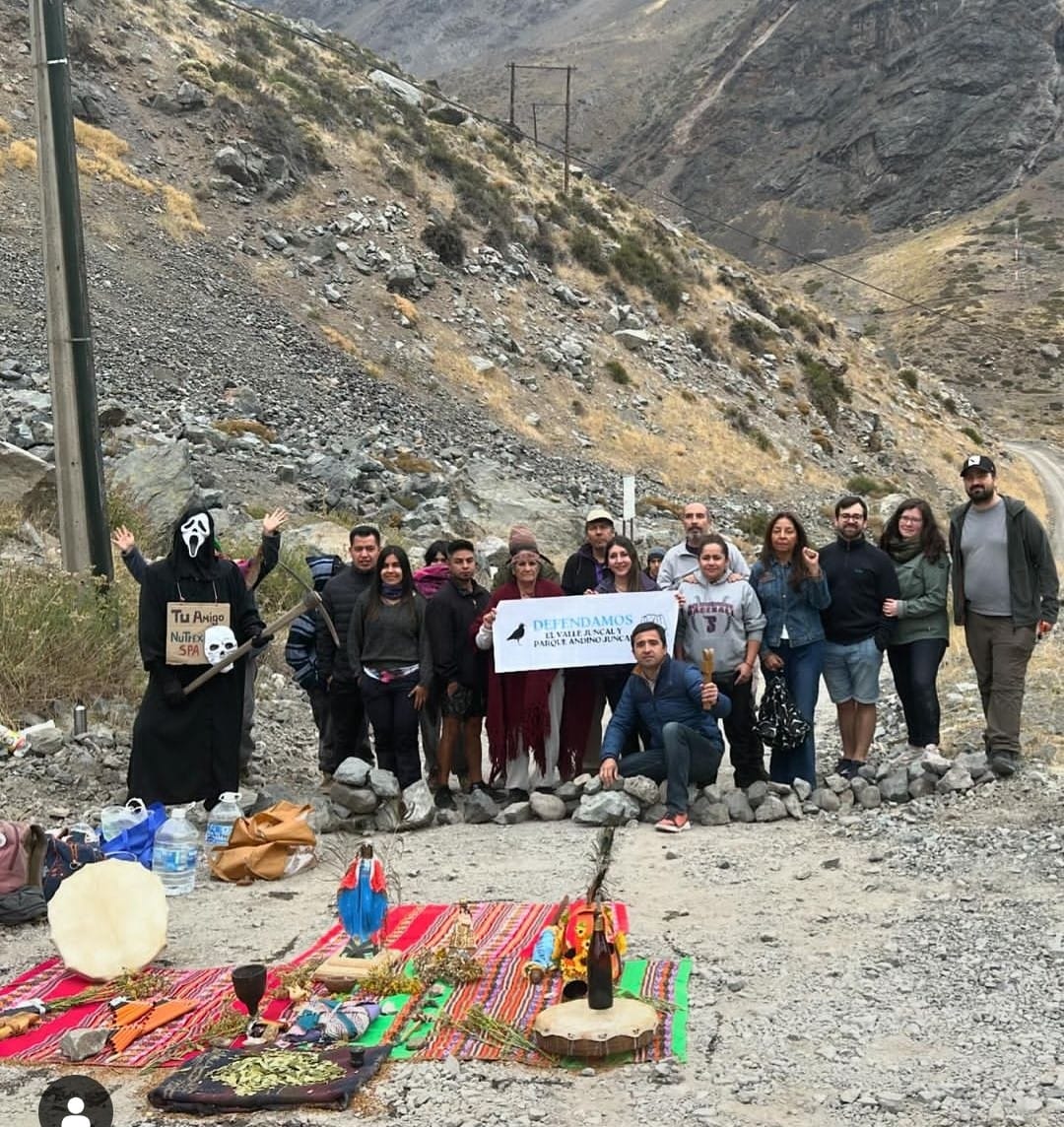 LOS ANDES: Habitantes y organizaciones ambientalistas siguen luchando «Por segundo día no permitieron el ingreso a Minera Nutrex al Parque Andino Juncal»