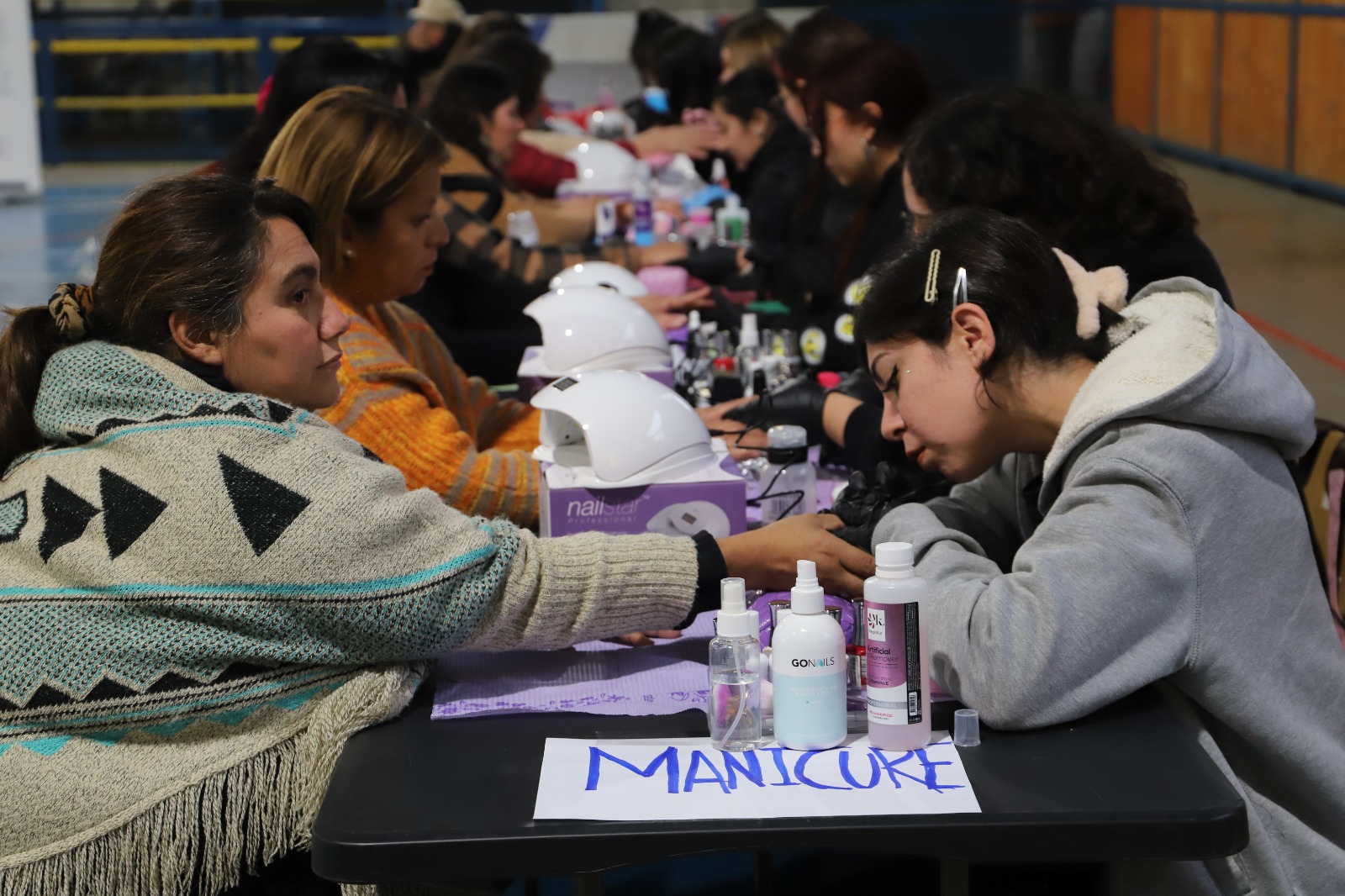 LOS ANDES: Los Andes regaloneó a las mamás en su día
