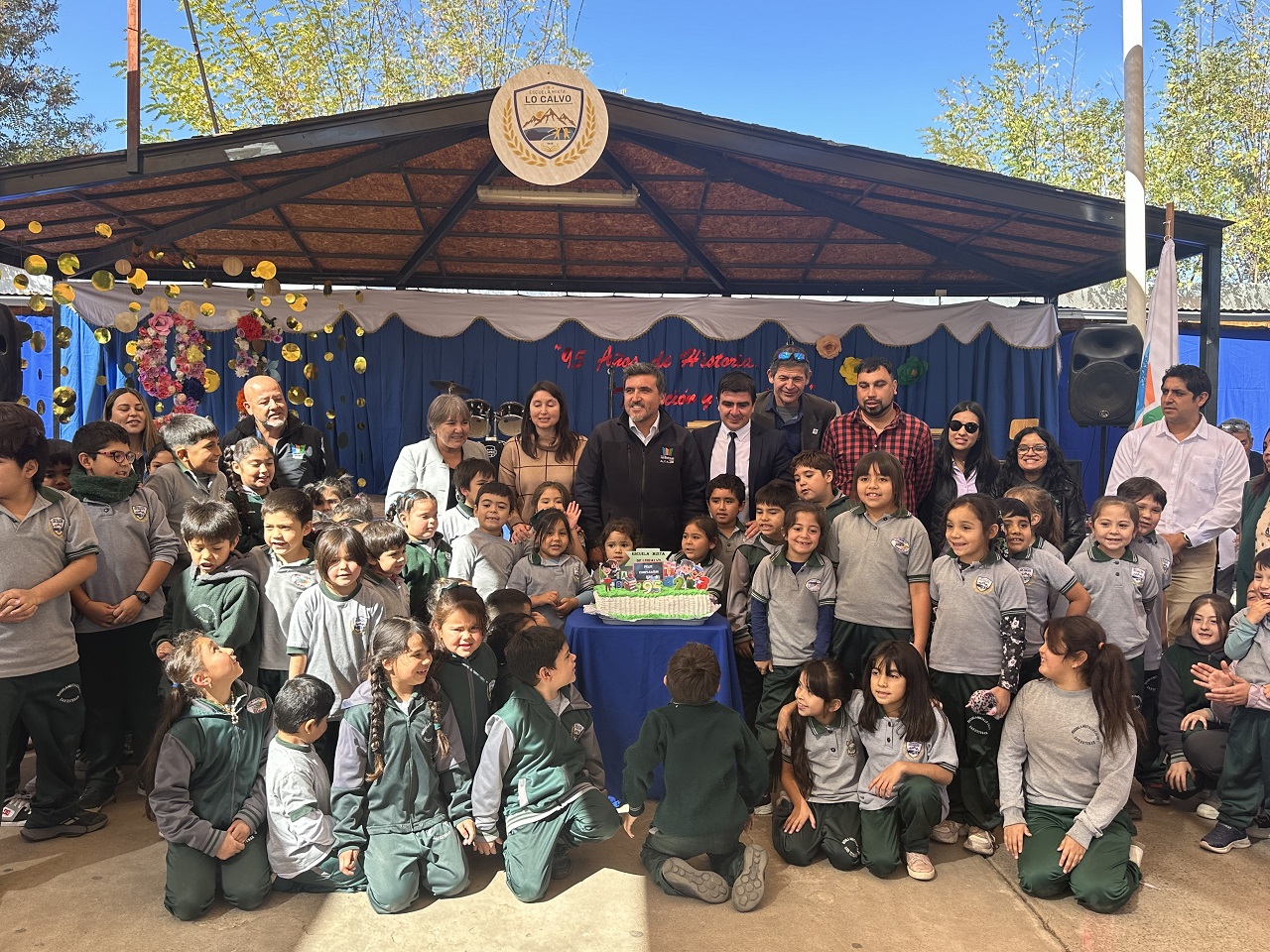 SAN ESTEBAN: Con diversas y entretenidas actividades, Escuela Mixta Lo Calvo de San Esteban celebró su 95° aniversario