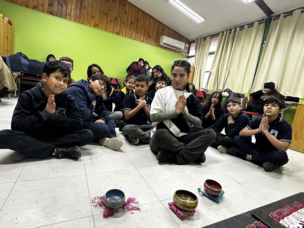 LOS ANDES: Yoga en establecimientos municipales de Los Andes entrega bienestar a sus estudiantes