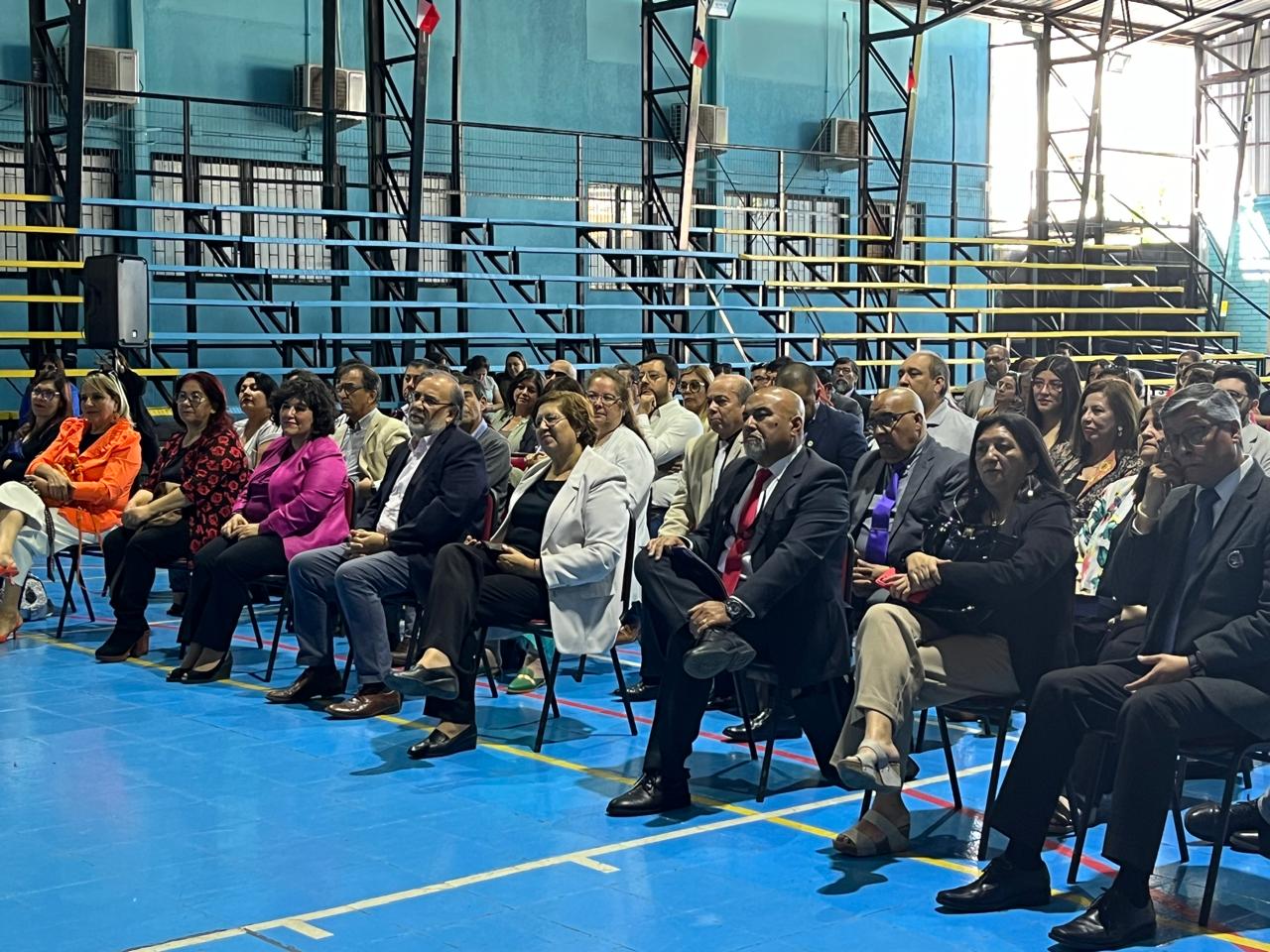 LOS ANDES: En Los Andes reconocen a profesores por 30 años en la docencia
