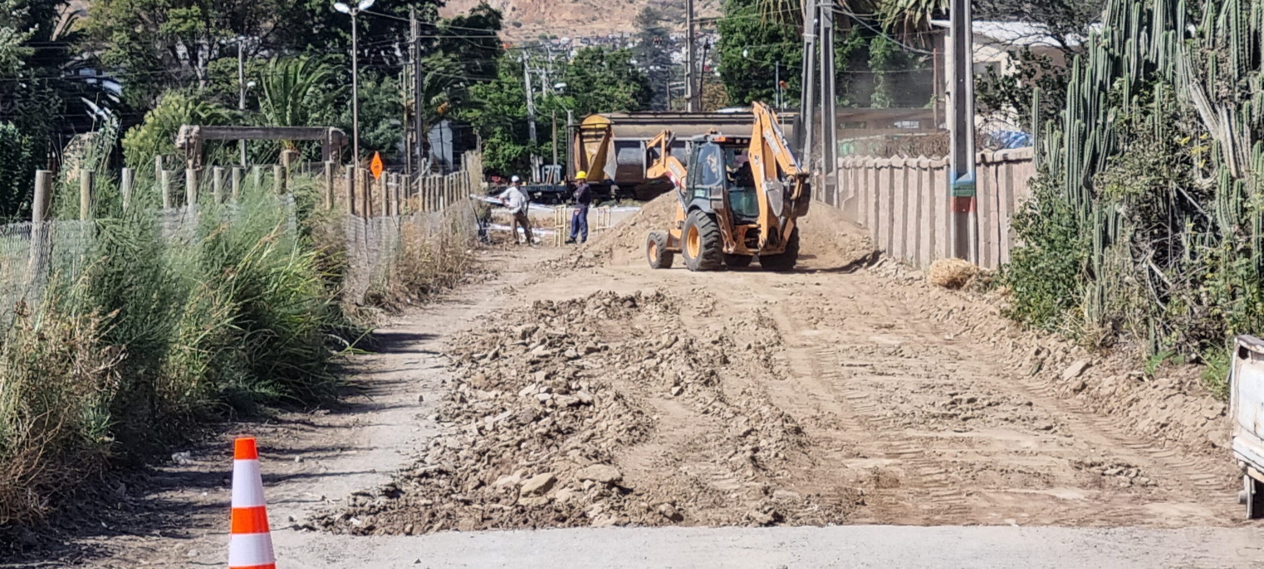 LLAY LLAY: Comenzaron esperadas obras de Pavimentación en Callejón San Jesús