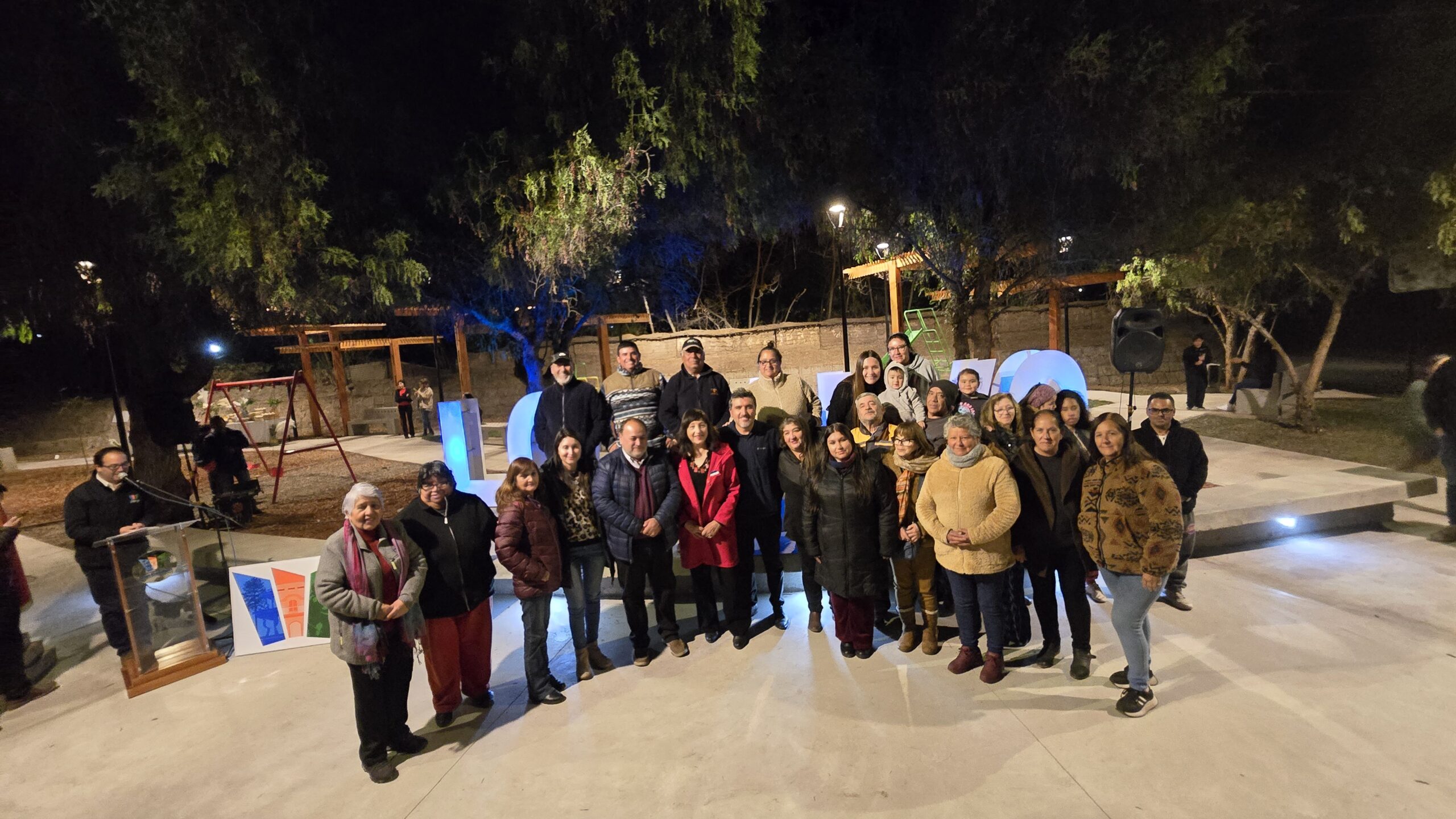 SAN ESTEBAN: Fomentando la recuperación de espacios públicos, municipio de San Esteban inaugura moderna Plazoleta en Lo Calvo