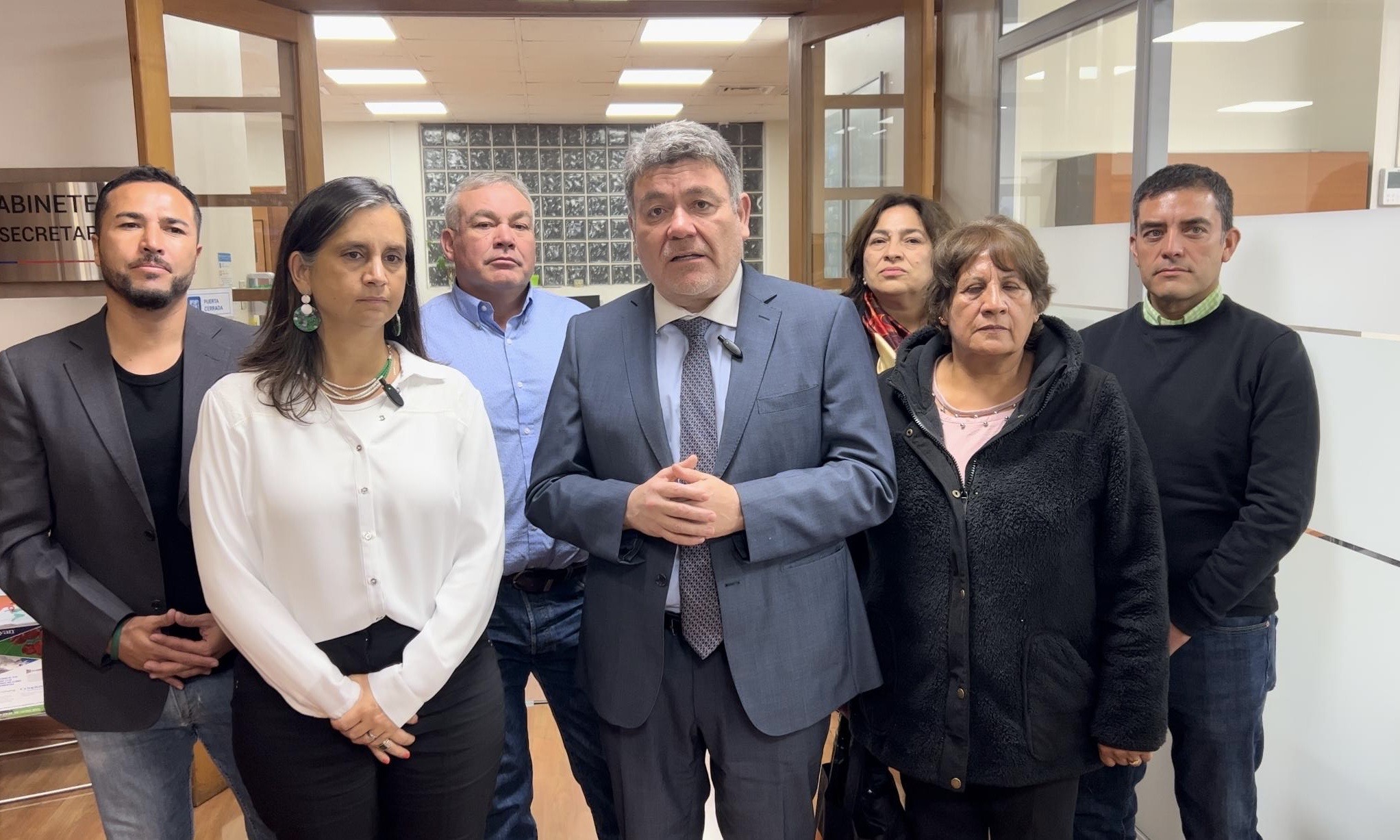 CALLE LARGA: Diputado Venegas logra compromisos del gobierno ante grave crisis ganadera en Calle Larga