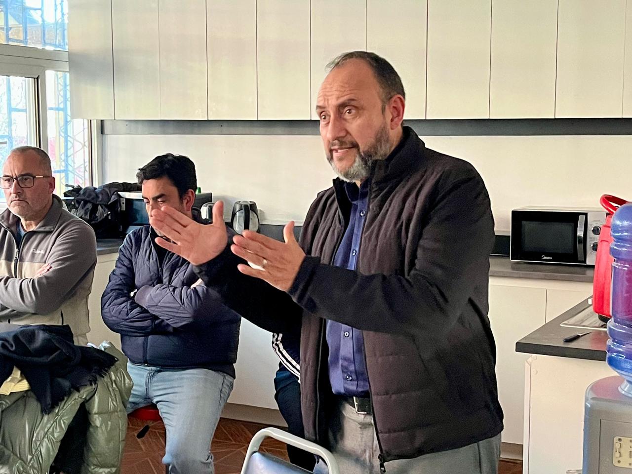 PROVINCIA: Director del SLEP Los Andes se reúne con las comunidades educativas del territorio