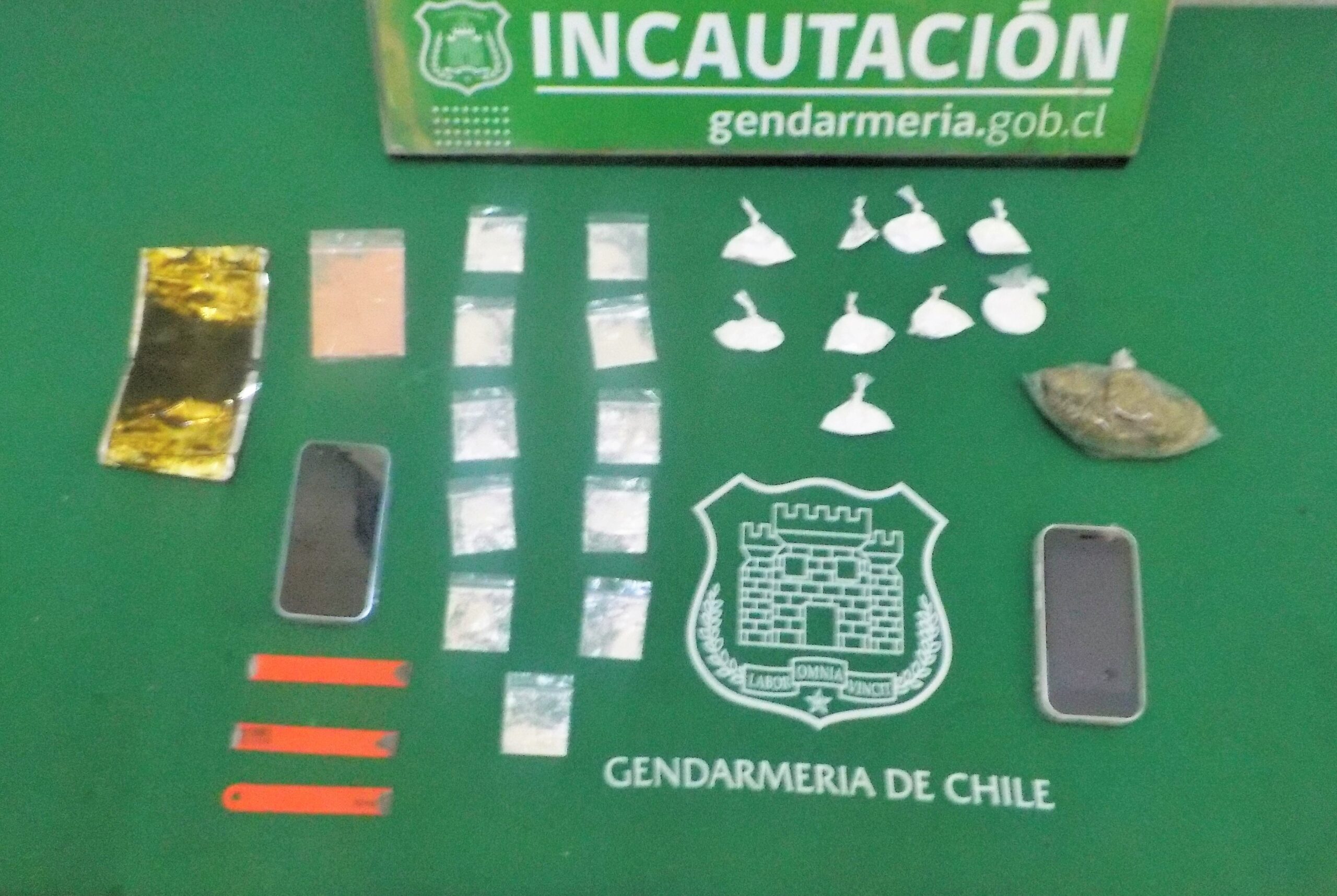 LOS ANDES: Gendarmes de Los Andes incautan droga, celulares y sierras durante jornada de visitas