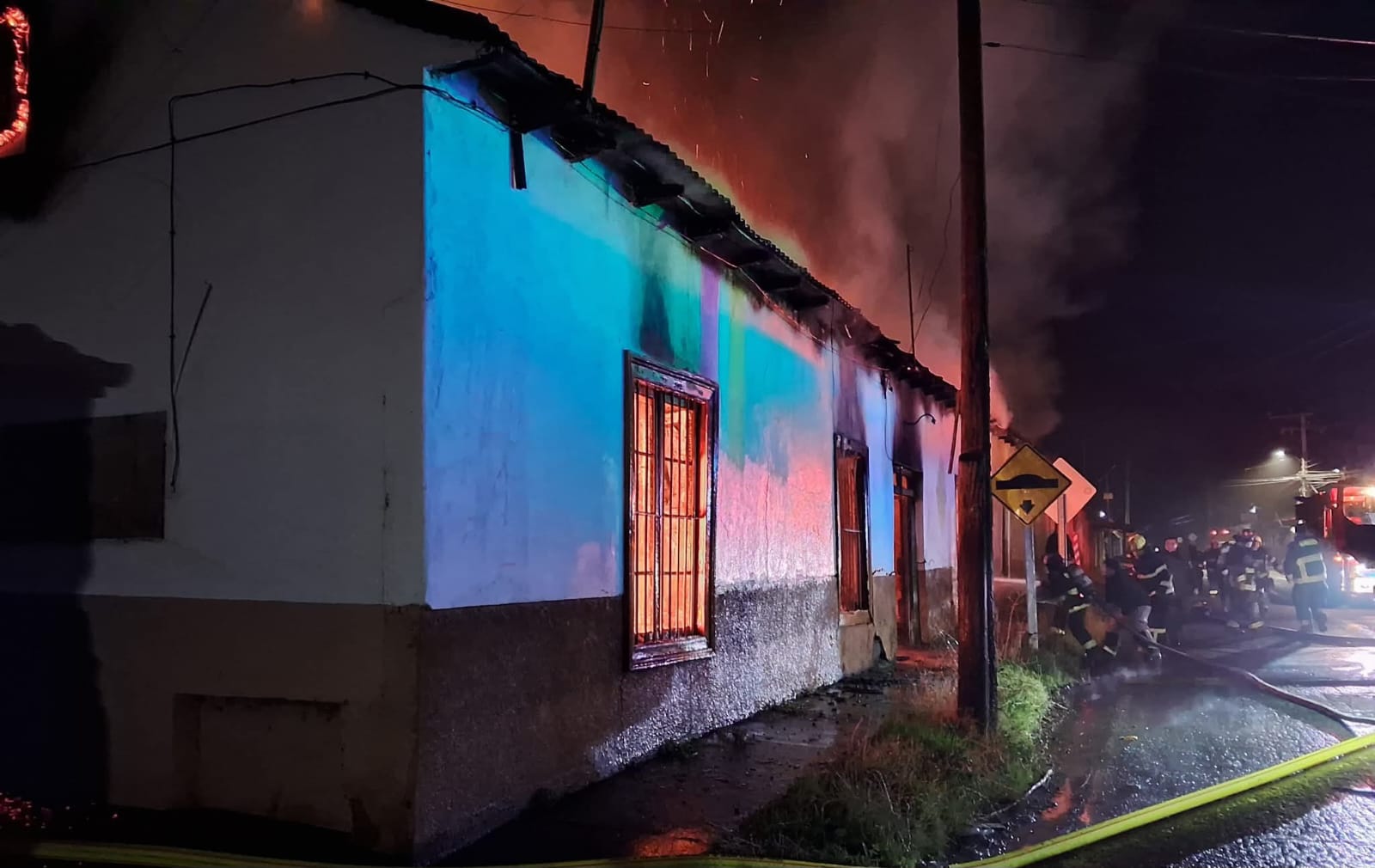 SANTA MARÍA: Conmoción en Aconcagua: Abogado Alejandro de La Fuente fallece en incendio estructural