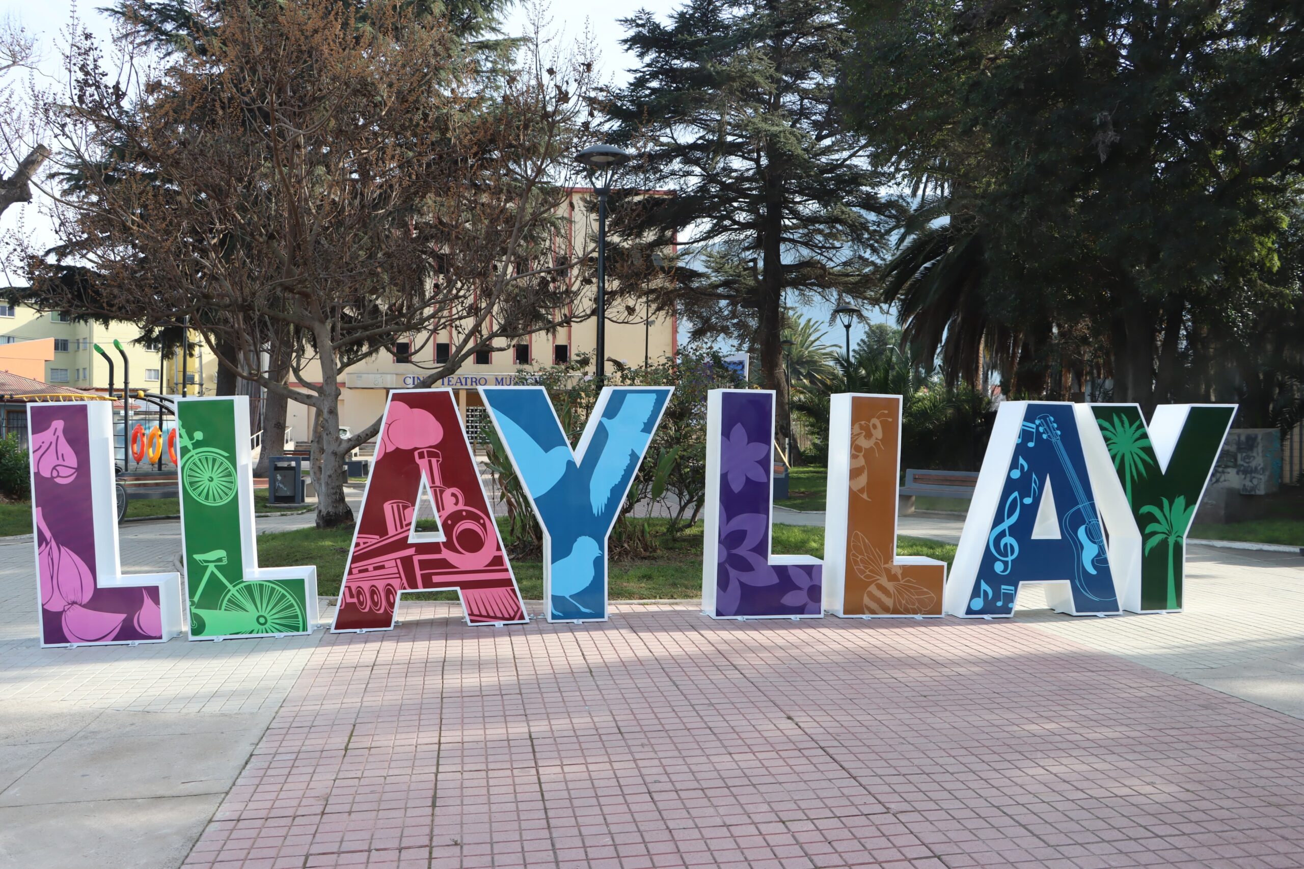 LLAY LLAY: Llay Llay ya cuenta con nuevas letras volumétricas para potenciar el turismo en la comuna del viento