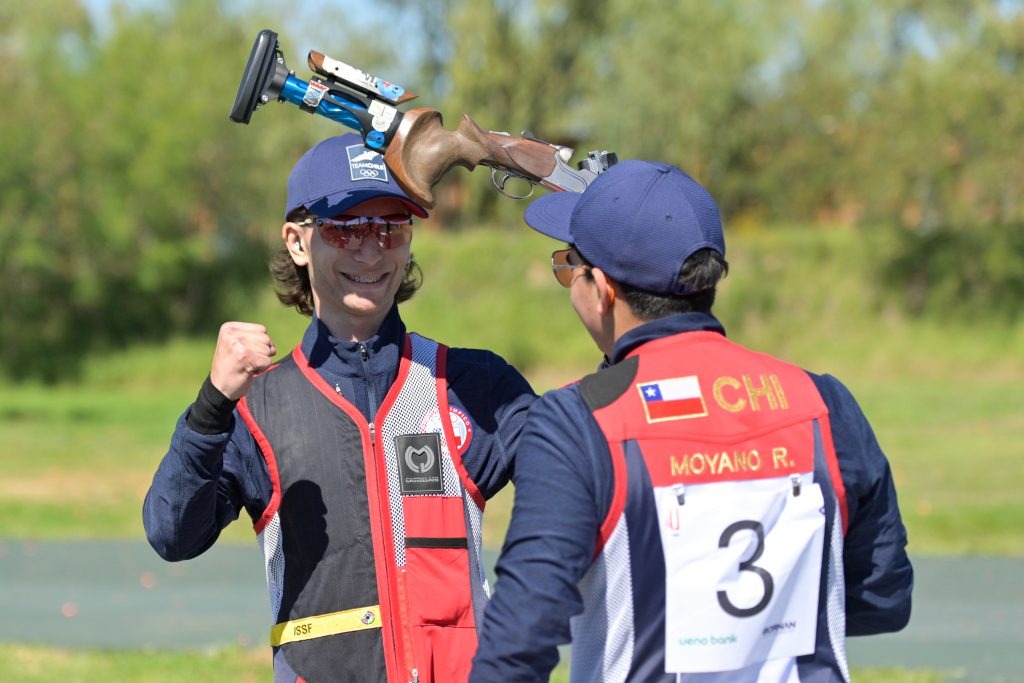 RINCONADA: [VIDEO] Raimundo Roche Helo se cuelga el oro en tiro vuelo skeet en los juegos panamericanos junior. (video @holadeportes )