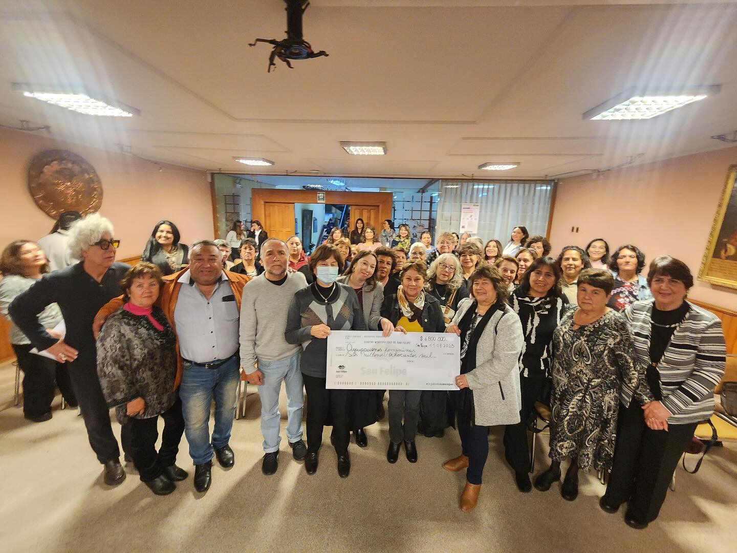 SAN FELIPE: Municipio entrega subvención a 17 agrupaciones femeninas
