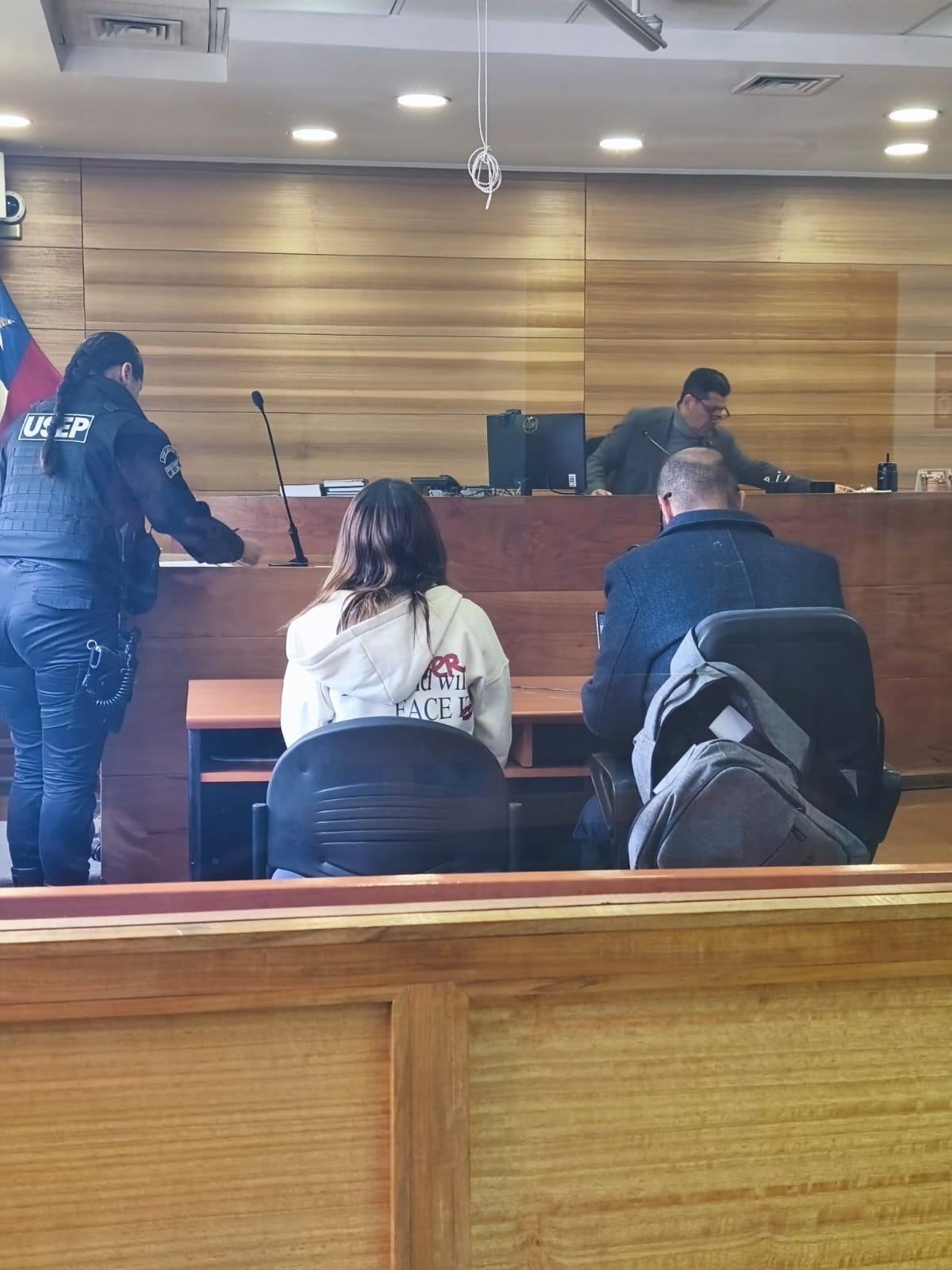 CALLE LARGA: Imputada por amenazas se entrega a la justicia y queda con prohibición de acercarse a la víctima