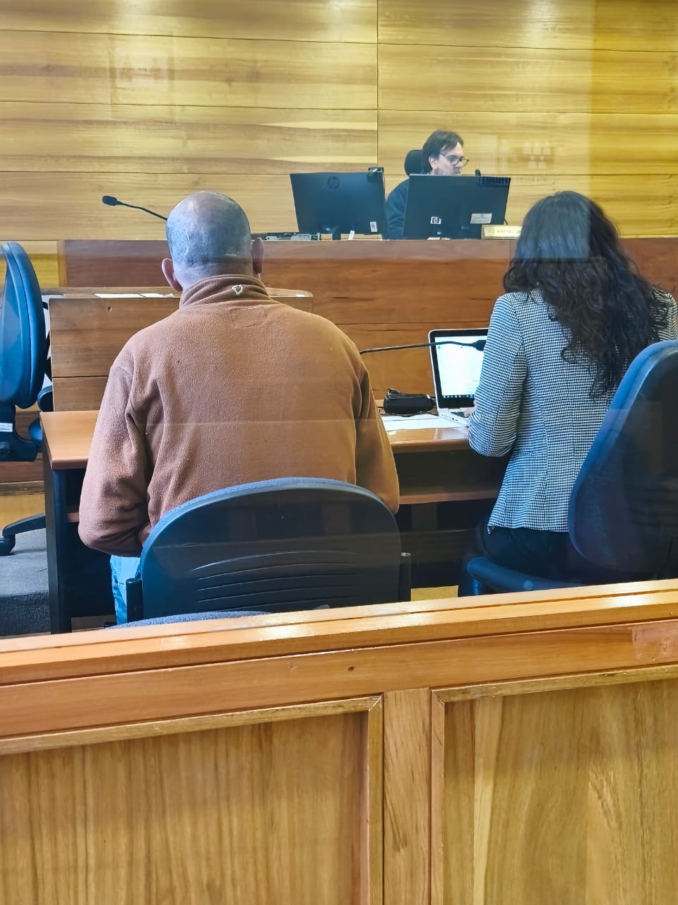 LOS ANDES: Agresión sexual por sorpresa en Los Andes: Sujeto besó y tocó a mujer en la calle