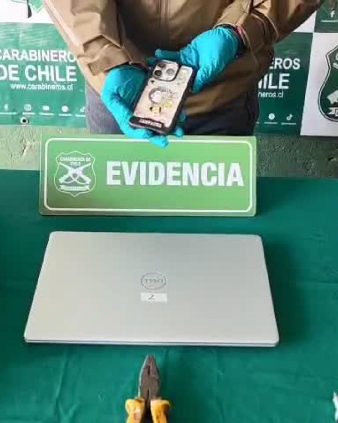 LOS ANDES: [VIDEO] Carabinero de franco frustra millonario robo y detiene a sujeto con amplio prontuario