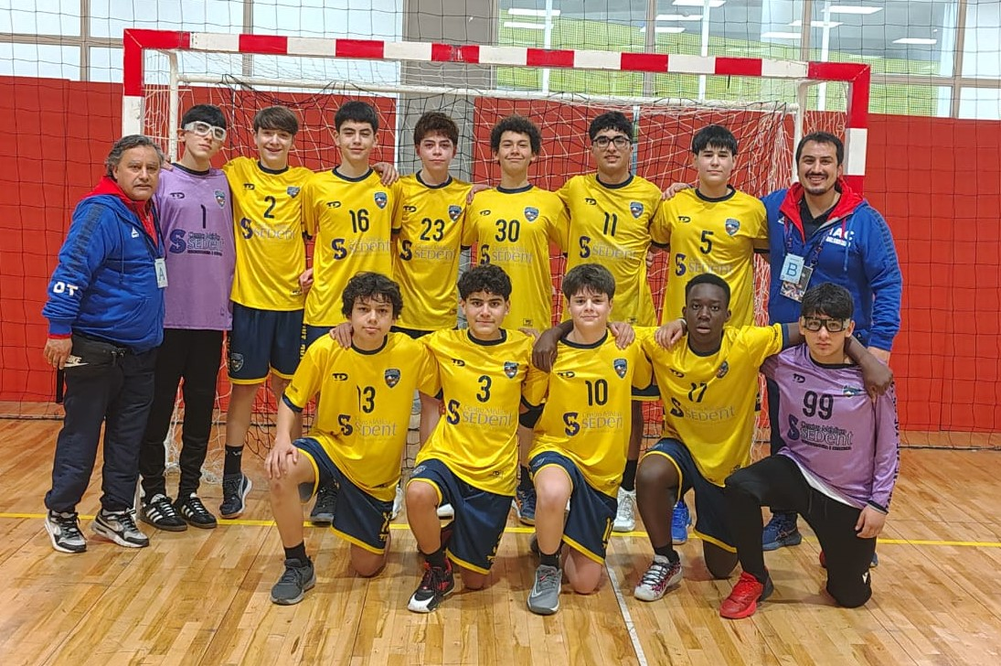 SAN FELIPE: Instituto Abdón Cifuentes de San Felipe irá por el bronce en el balonmano masculino