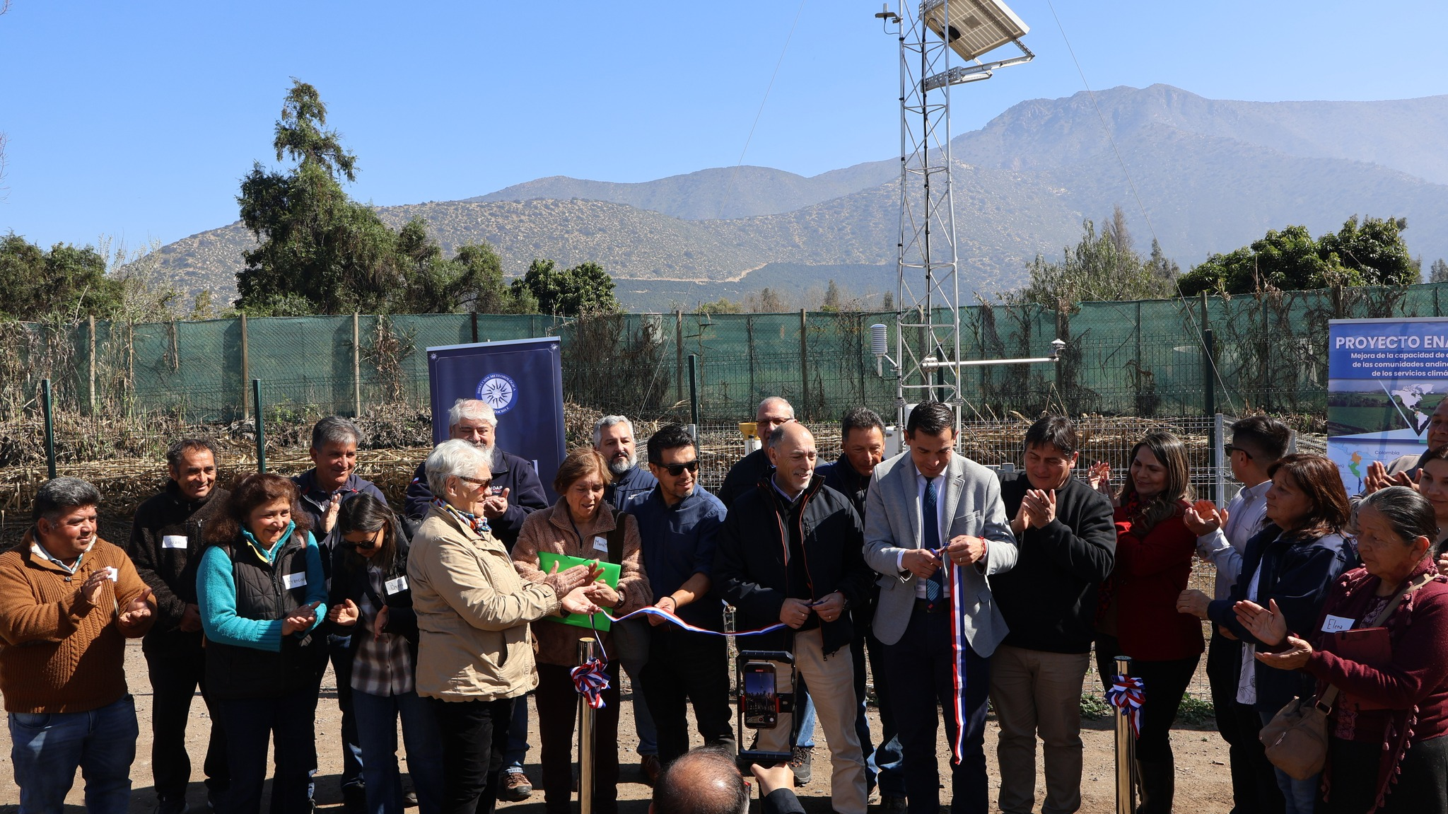 PANQUEHUE: Inauguran estación meteorológica automática en terrenos del Estadio Municipal