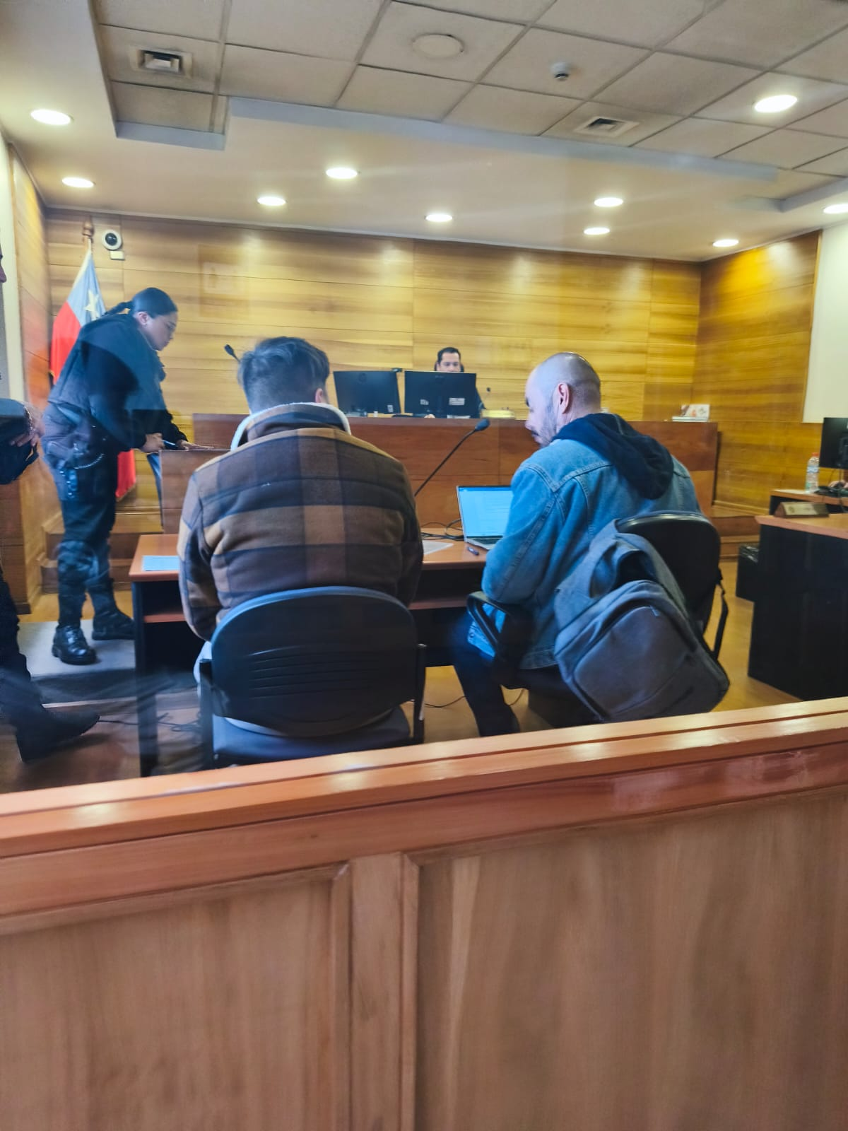 LOS ANDES: “Hombre” es detenido por golpear a su conviviente: “La obligó a arrodillarse y pedir perdón”