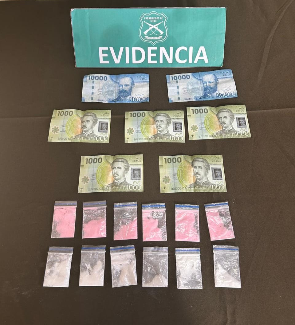 LLAY LLAY: [VIDEO] Detenidos por microtráfico intentaron sobornar a Carabineros con 25 mil pesos