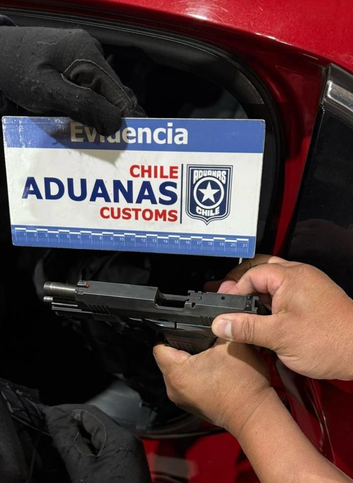 LOS ANDES: Aduana incauta arma y municiones en control Fronterizo Los Libertadores