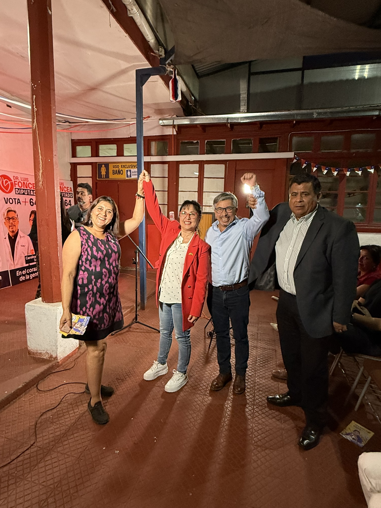 DISTRITO 6: Dr. Luis Foncea acompañado por la candidata a senadora Carolina Marzán realizó masivo lanzamiento de campaña de su candidatura a diputado por el Distrito 6