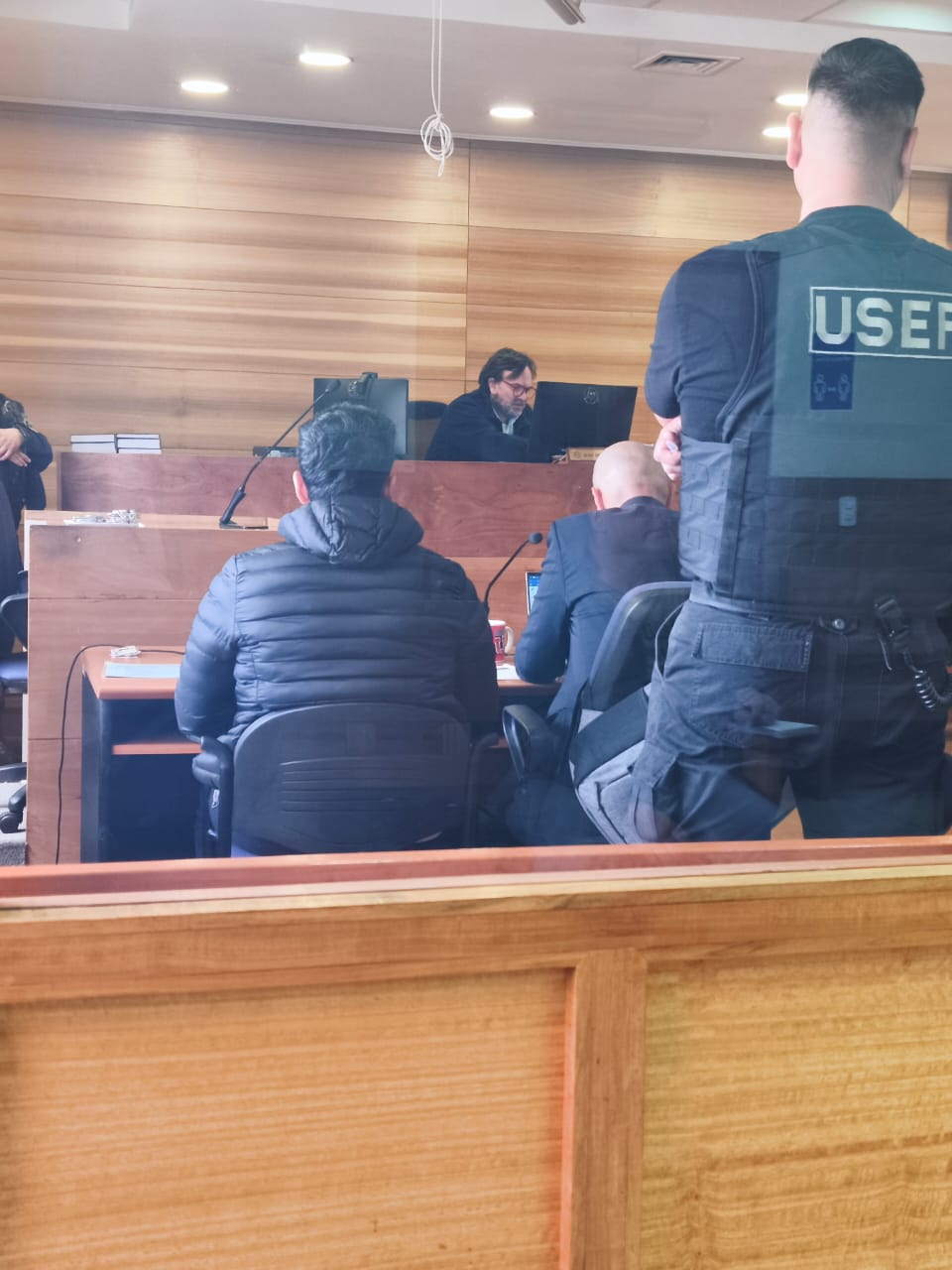 LOS ANDES: Policía argentino detenido en Los Libertadores por intentar ingresar arma de fuego y municiones