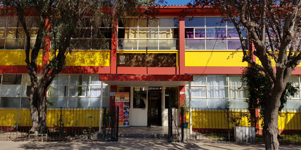 LOS ANDES: Los Andes se viste de fiesta: Escuela España celebrará sus 140 años con gran desfile en el centro