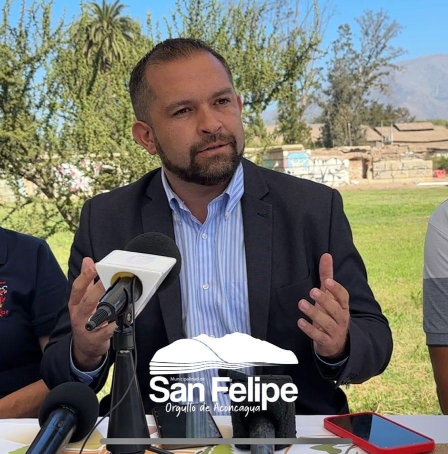 SAN FELIPE: Concejal Muena lamenta retraso en entrega de clínica veterinaria móvil y suspensión de esterilizaciones masivas