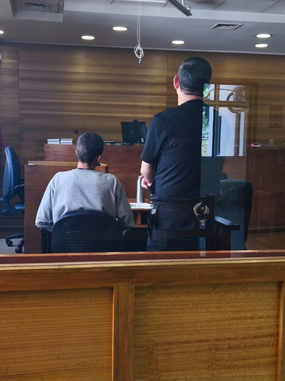 CALLE LARGA: Prisión preventiva para vendedor de pasta base que huyó de control policial en Calle Larga