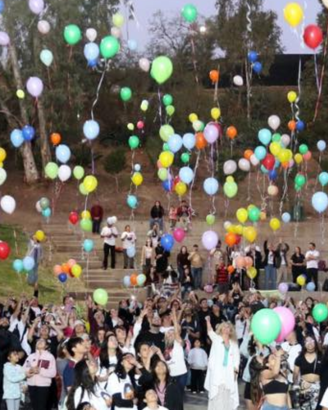 LOS ANDES: “Un abrazo al cielo: emotivo homenaje a hijos e hijas que ya no están”