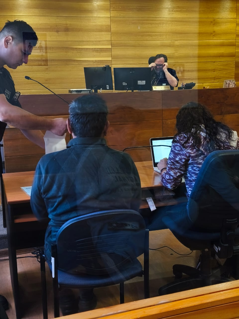 CALLE LARGA: Amenazó de muerte y prometió quemar la casa de su madre de 83 años porque no le sirvieron el almuerzo que él quería