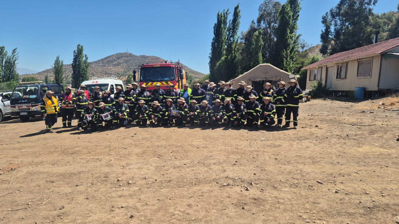 LOS ANDES: “Pompa Roma 2” se convierte en unidad acreditada para combate de incendios forestales a nivel nacional