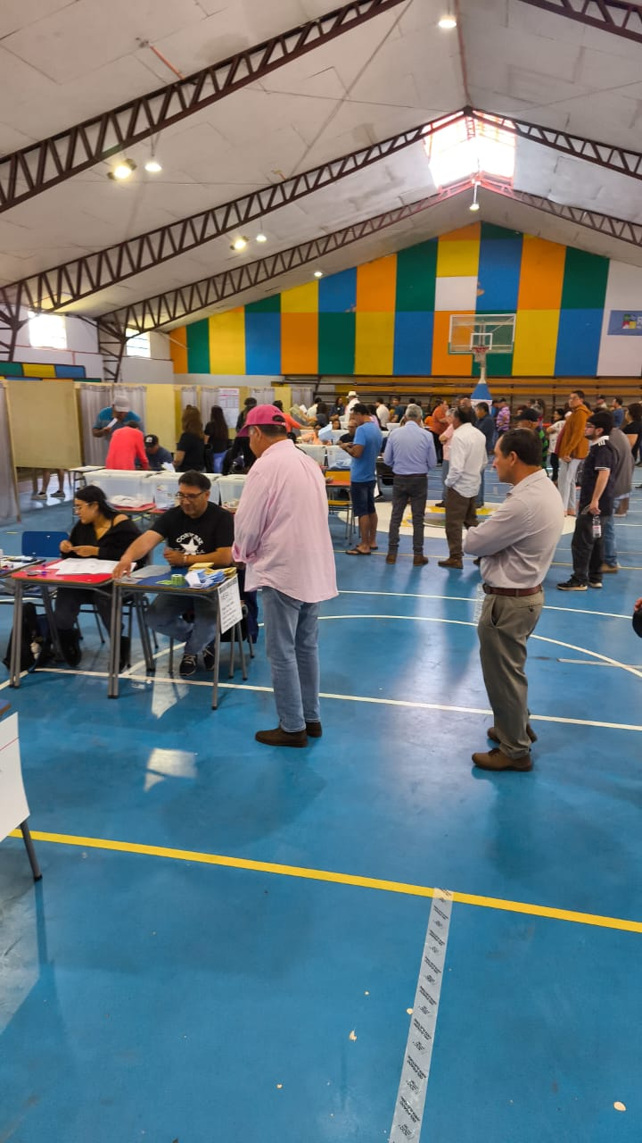 ACONCAGUA: Importante movimiento de votantes marca la mañana electoral en el Valle de Aconcagua