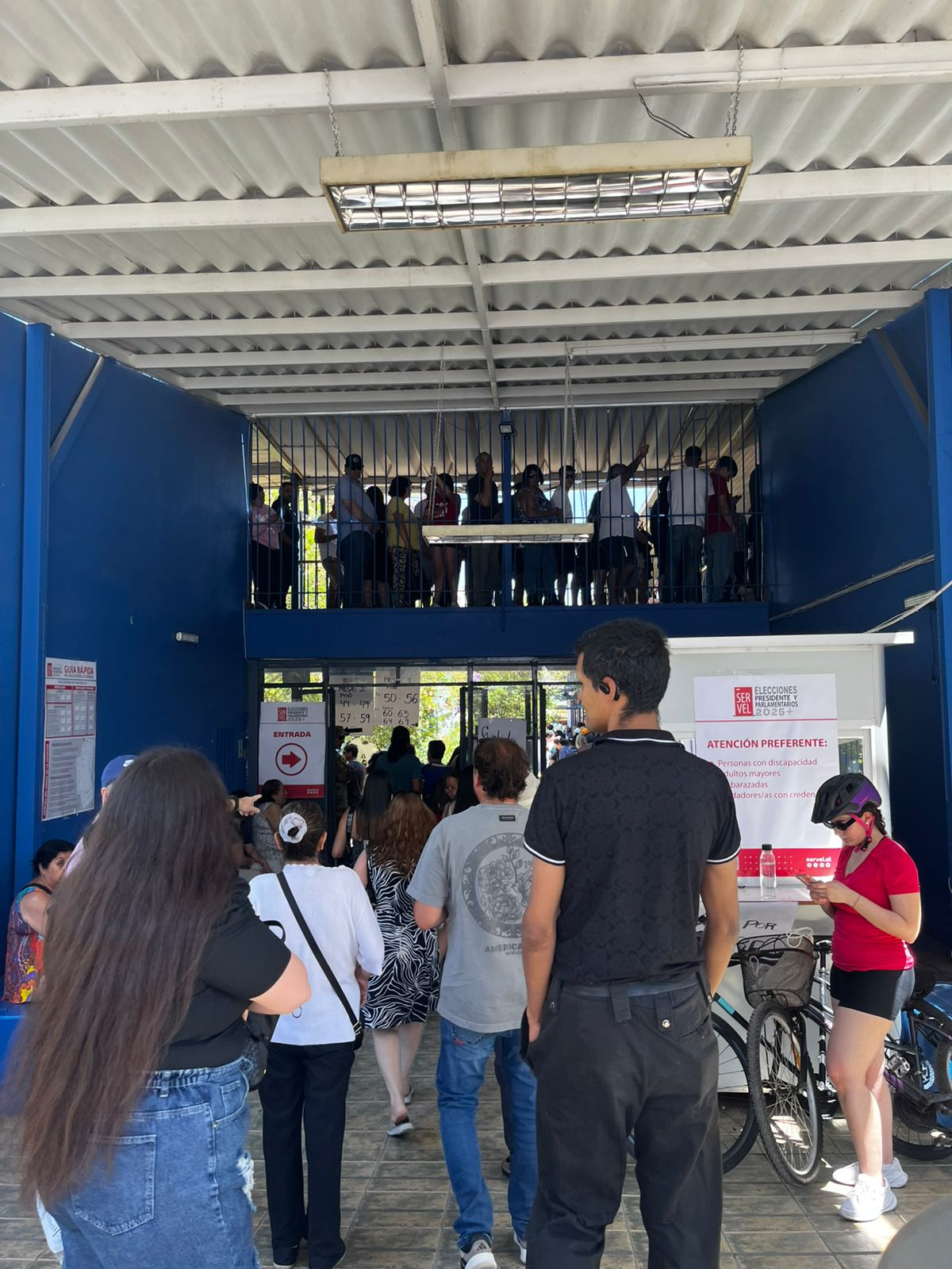 ACONCAGUA: Largas esperas durante la mañana y el mediodía marcan la votación en el valle de Aconcagua