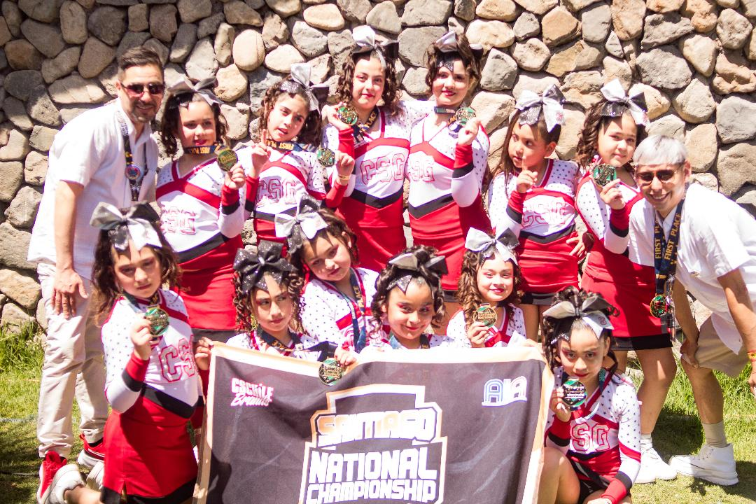 LLAY LLAY: Colegio Salvador González se corona Campeón Nacional de Cheerleader