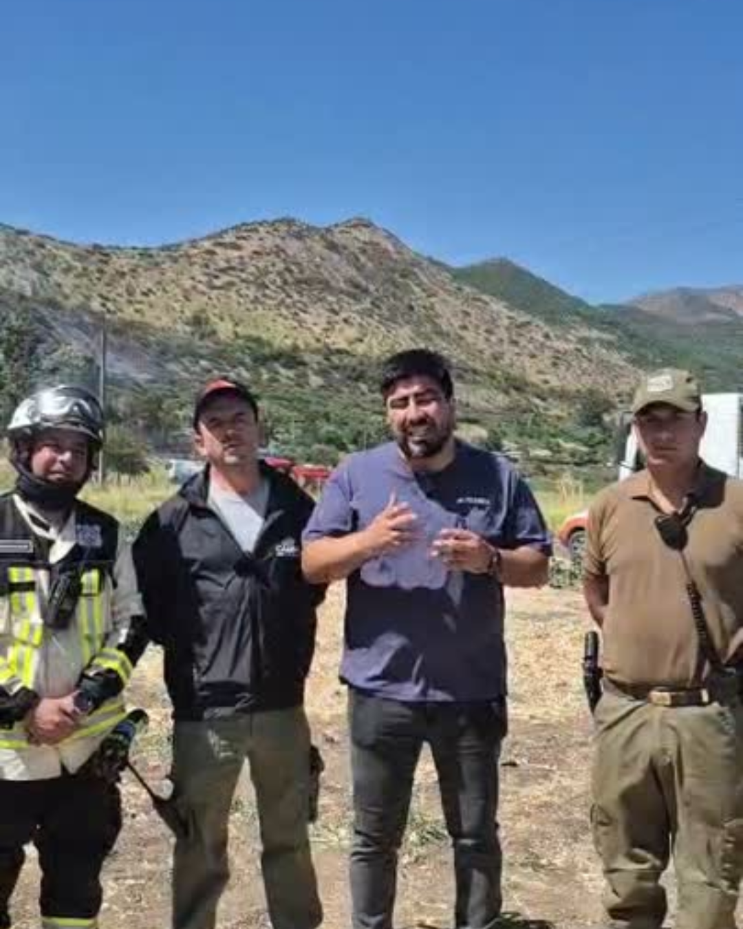 CATEMU: [VIDEO] Incendio forestal en Catemu deja al menos cuatro viviendas destruidas, familias damnificadas y cuatro bomberos lesionados