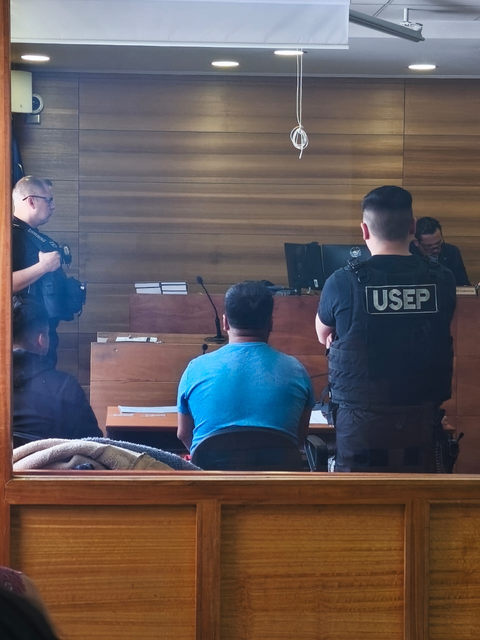 RINCONADA: Enfrentamientos entre ambulantes y guardias dejan dos detenidos en el Santuario de Auco