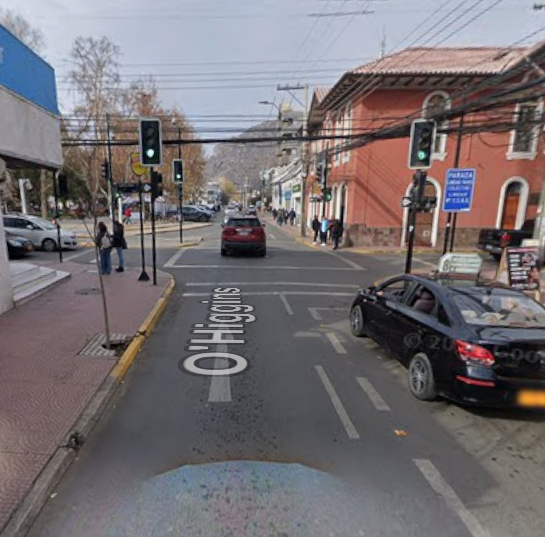 LOS ANDES: Estudiante resulta lesionada tras ser atropellada en pleno centro de Los Andes