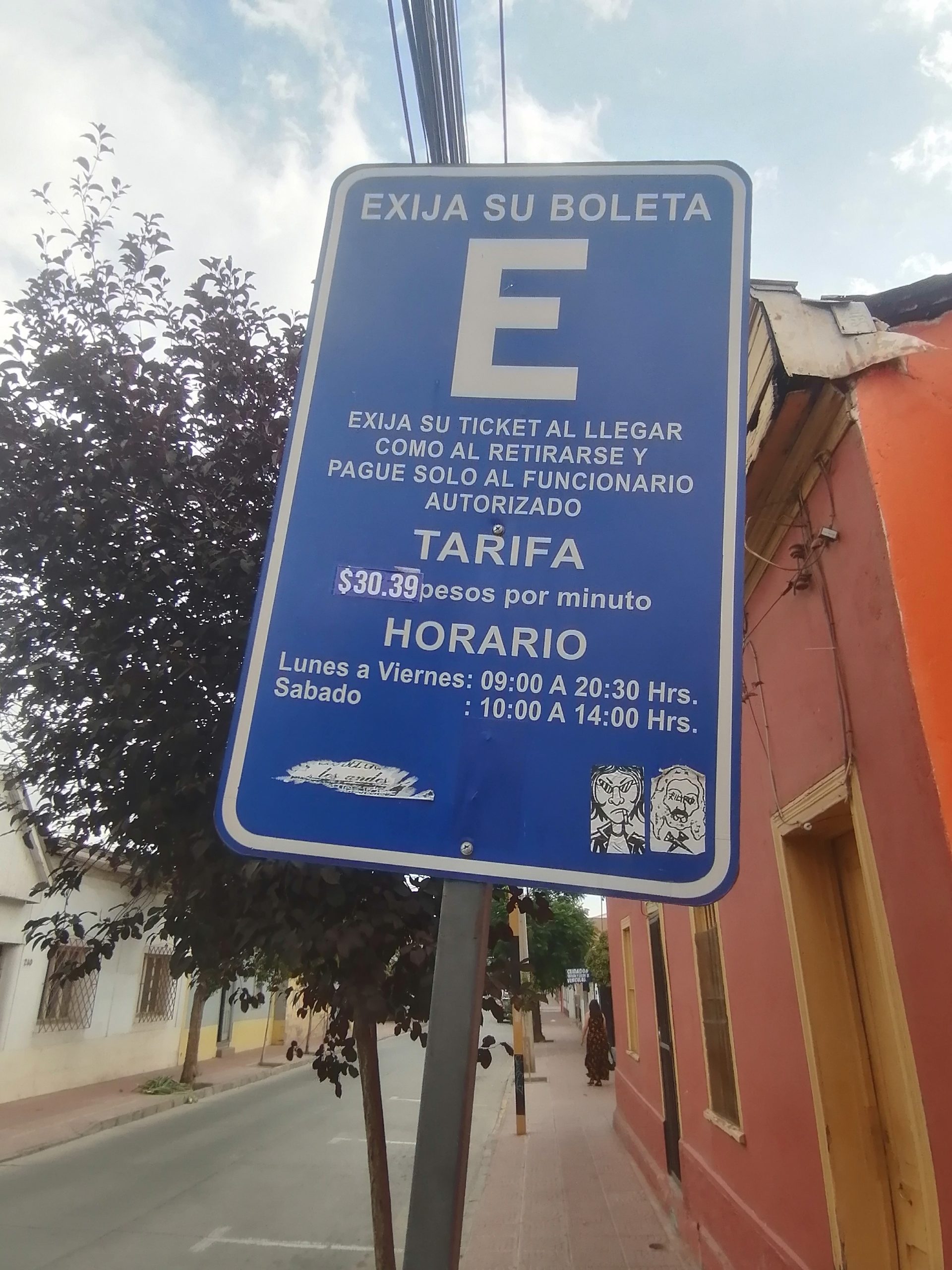 LOS ANDES: Más caro que en la playa: parquímetros vuelven a subir y superan los $30 por minuto