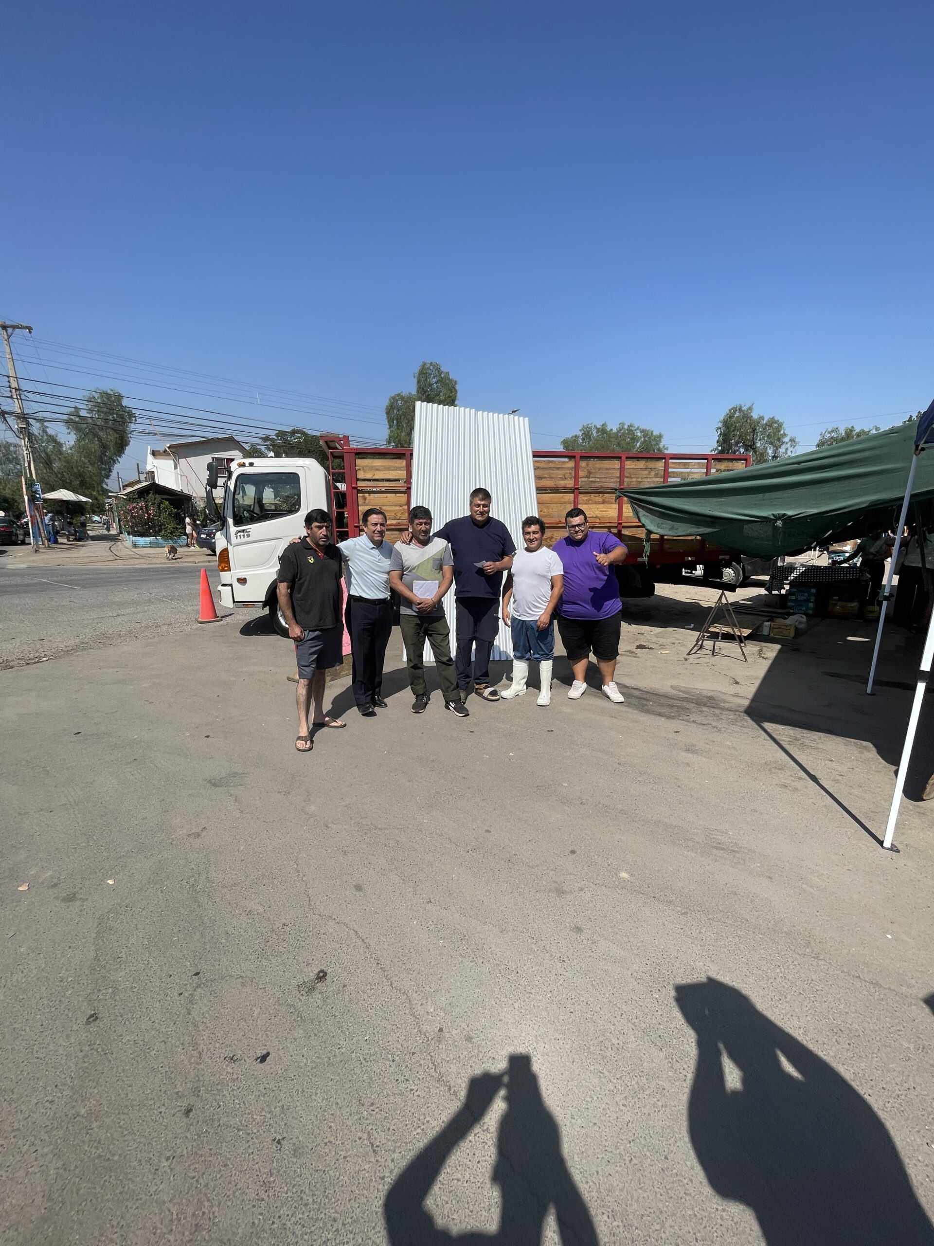 LOS ANDES: [VIDEO] Feriantes de Los Andes lideran campaña solidaria coordinada con el municipio para apoyar a damnificados del sur