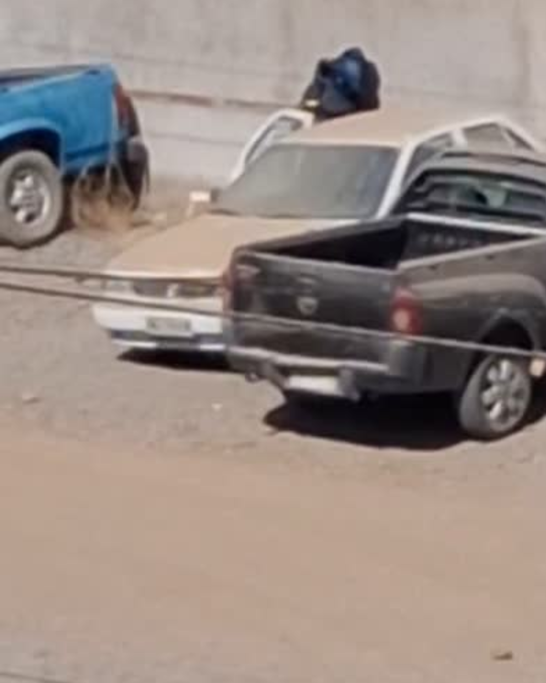 SAN FELIPE: [VIDEO] Operativo antibombas de la PDI activó evacuación y amplio despliegue en avenida 12 de Febrero