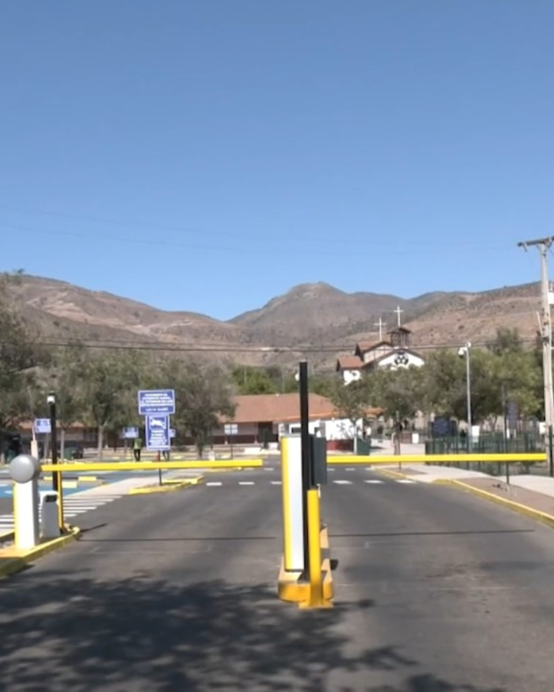 RINCONADA: Estacionamientos pagados en el Santuario de Santa Teresa generan controversia entre fieles