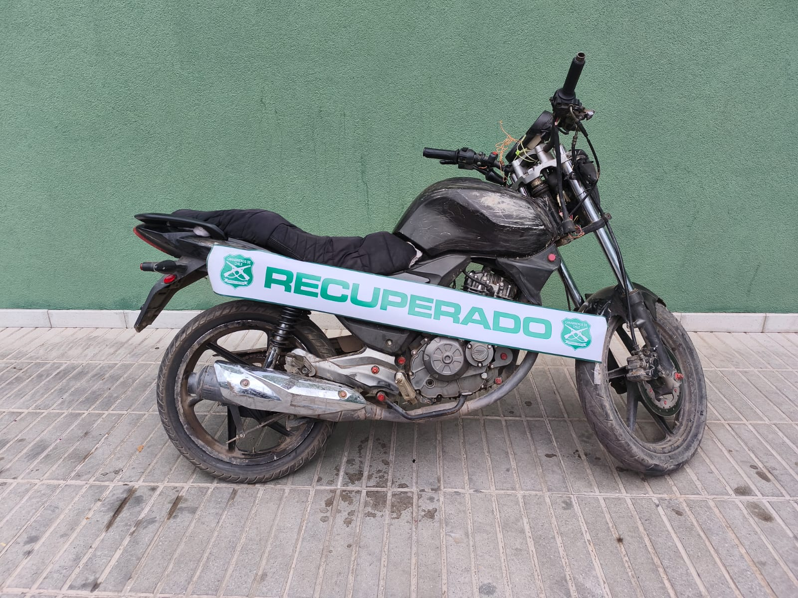 SAN FELIPE: SIP detiene a sujeto por receptación de vehículo motorizado y orden de aprehensión vigente