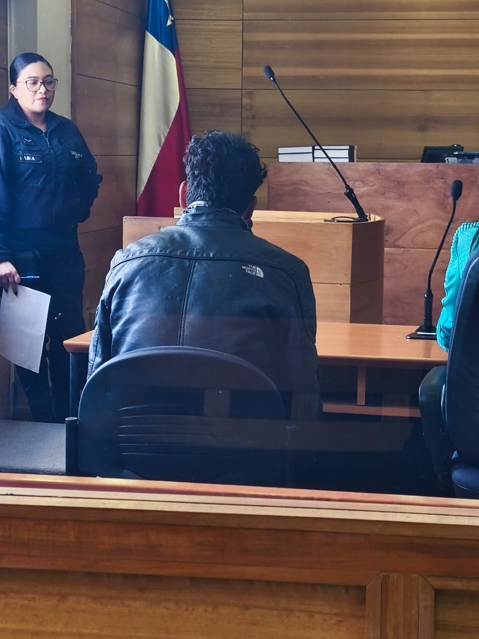 LOS ANDES: Sujeto fue condenado por hurto y amenazas tras robo en farmacia del centro de Los Andes