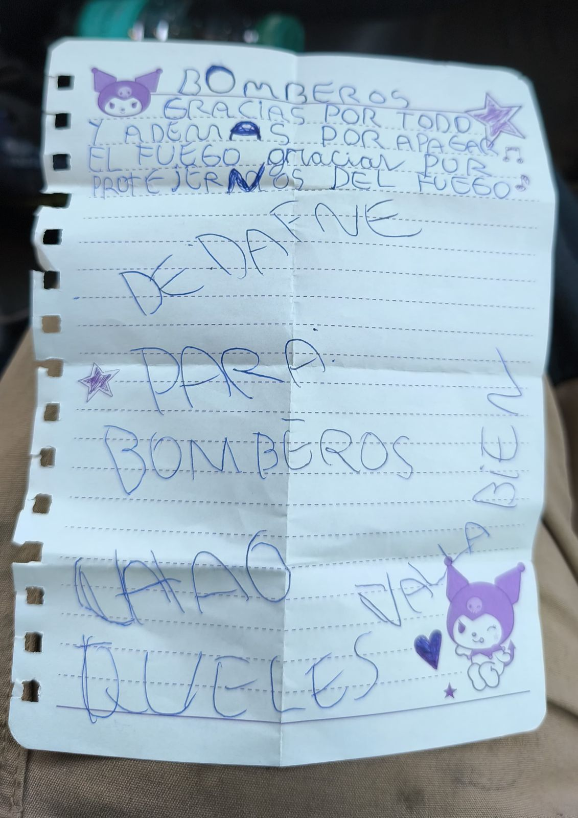 SANTA MARÍA: Una carta pequeña, un gesto gigante: el agradecimiento de una niña a Bomberos de Santa María en Ñipas