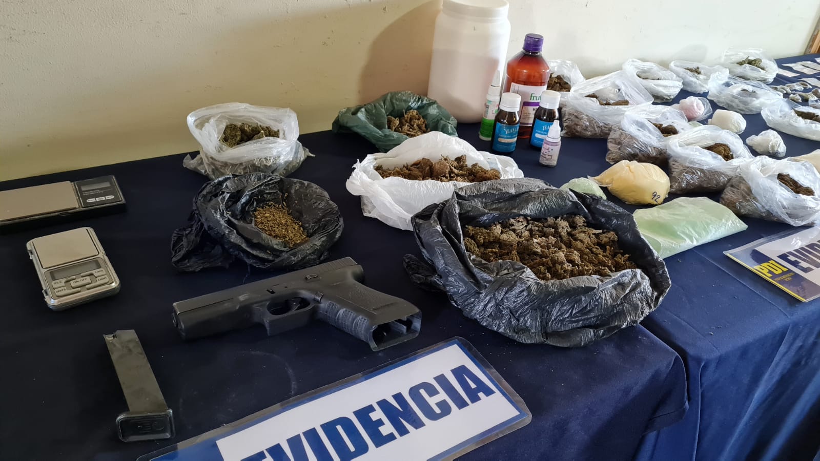 OPERACIÓN REDES: PDI detiene a cuatro sujetos que traficaban sustancias ilícitas en Los Andes y Rinconada 1 OPERACIÓN REDES: PDI detiene a cuatro sujetos que traficaban sustancias ilícitas en Los Andes y Rinconada