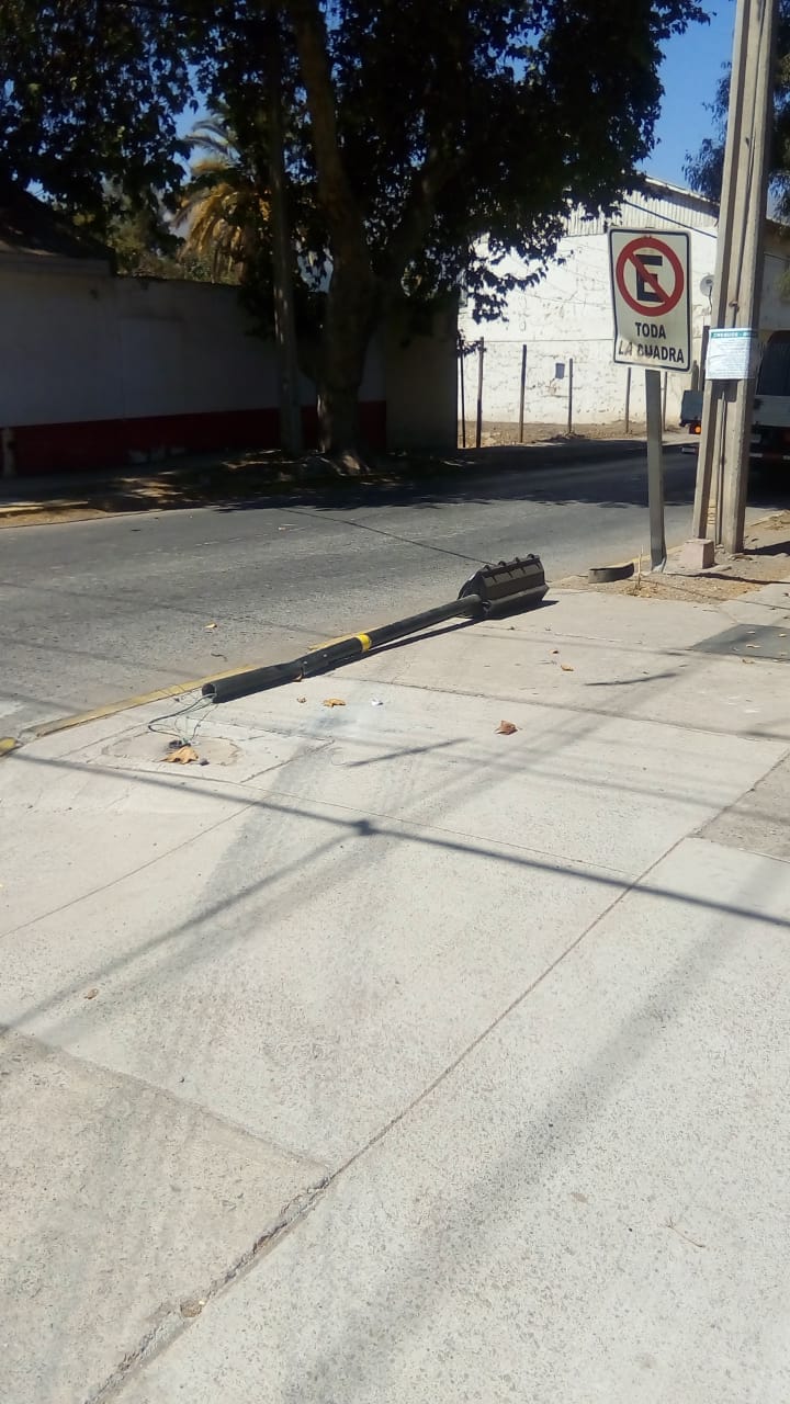 PANQUEHUE: Poco mas de una semana demoraría reparación de semáforo siniestrado en Panquehue 1 PANQUEHUE: Poco mas de una semana demoraría reparación de semáforo siniestrado en Panquehue